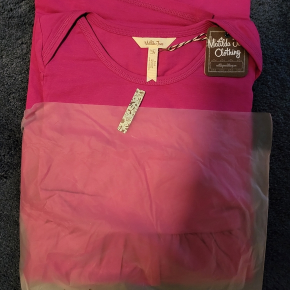 Dress - Picture 7 of 8